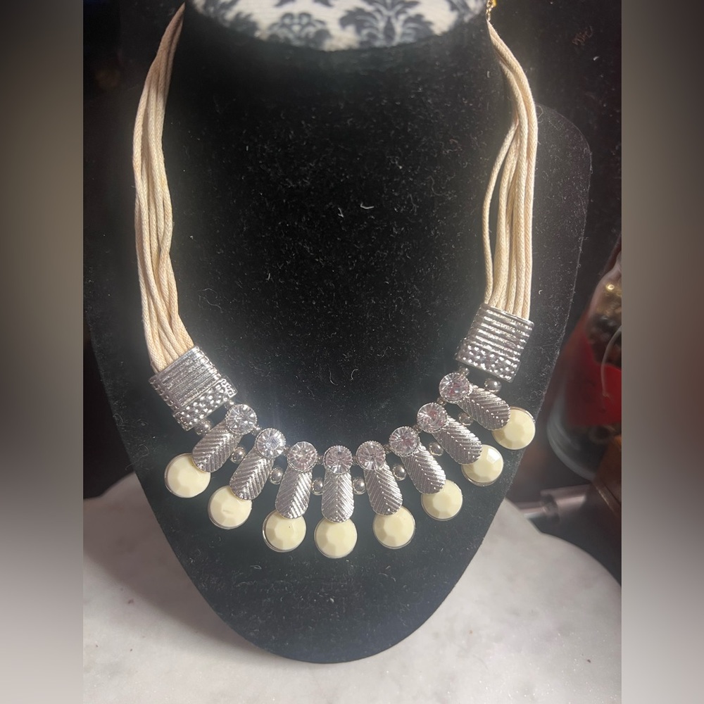 Necklace & Earring Set - Picture 2 of 6